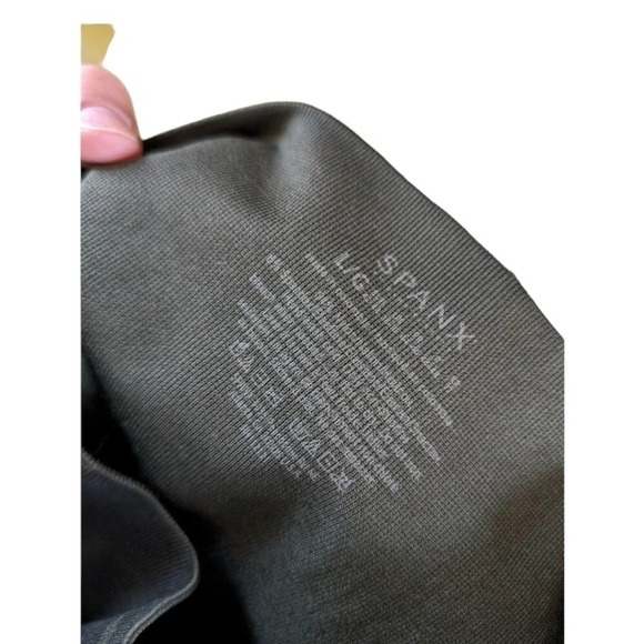 Size large spanx look at me now camo leggings in great conditionβ - Picture 4 of 4